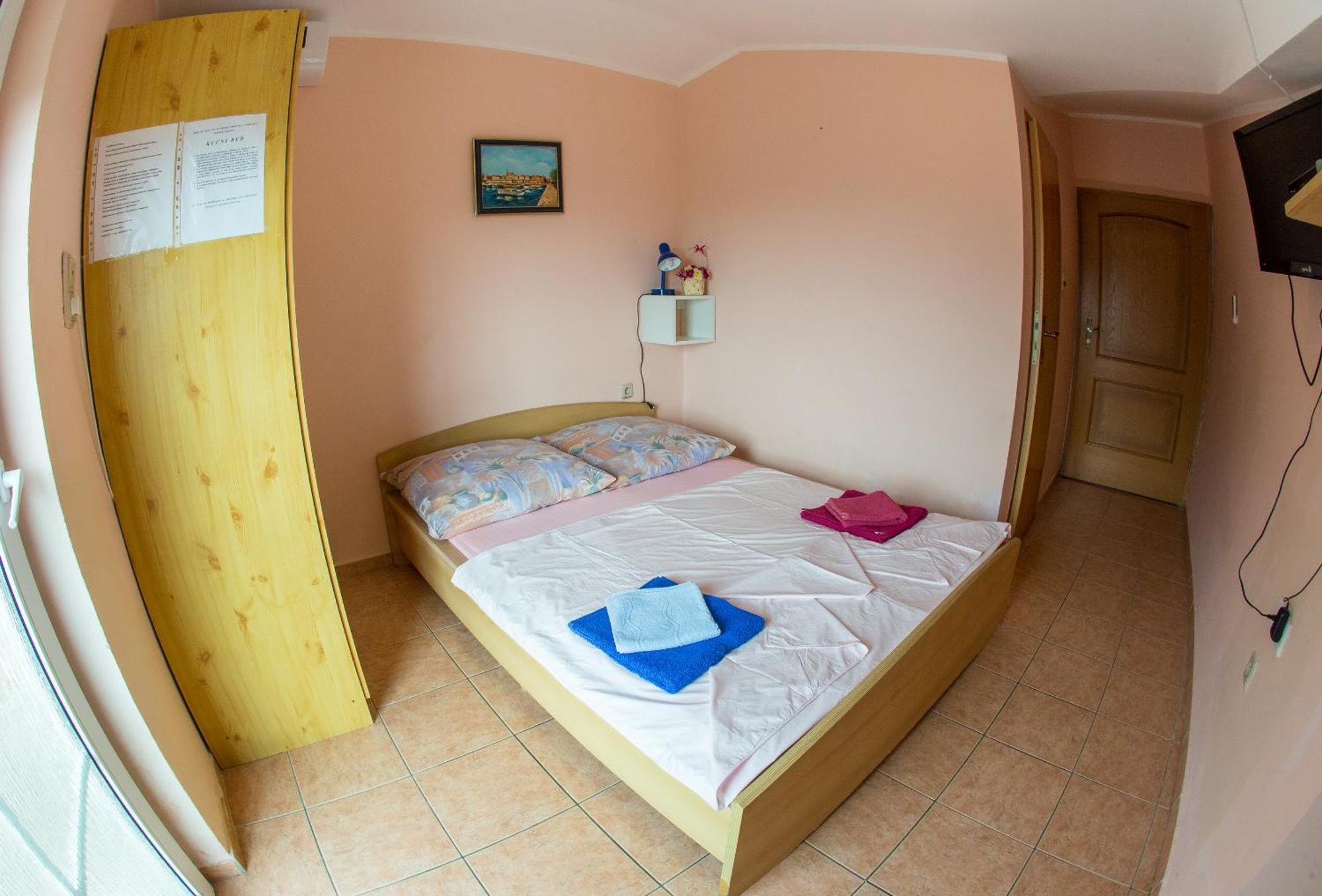 Guest House Almond Becici  Exterior photo