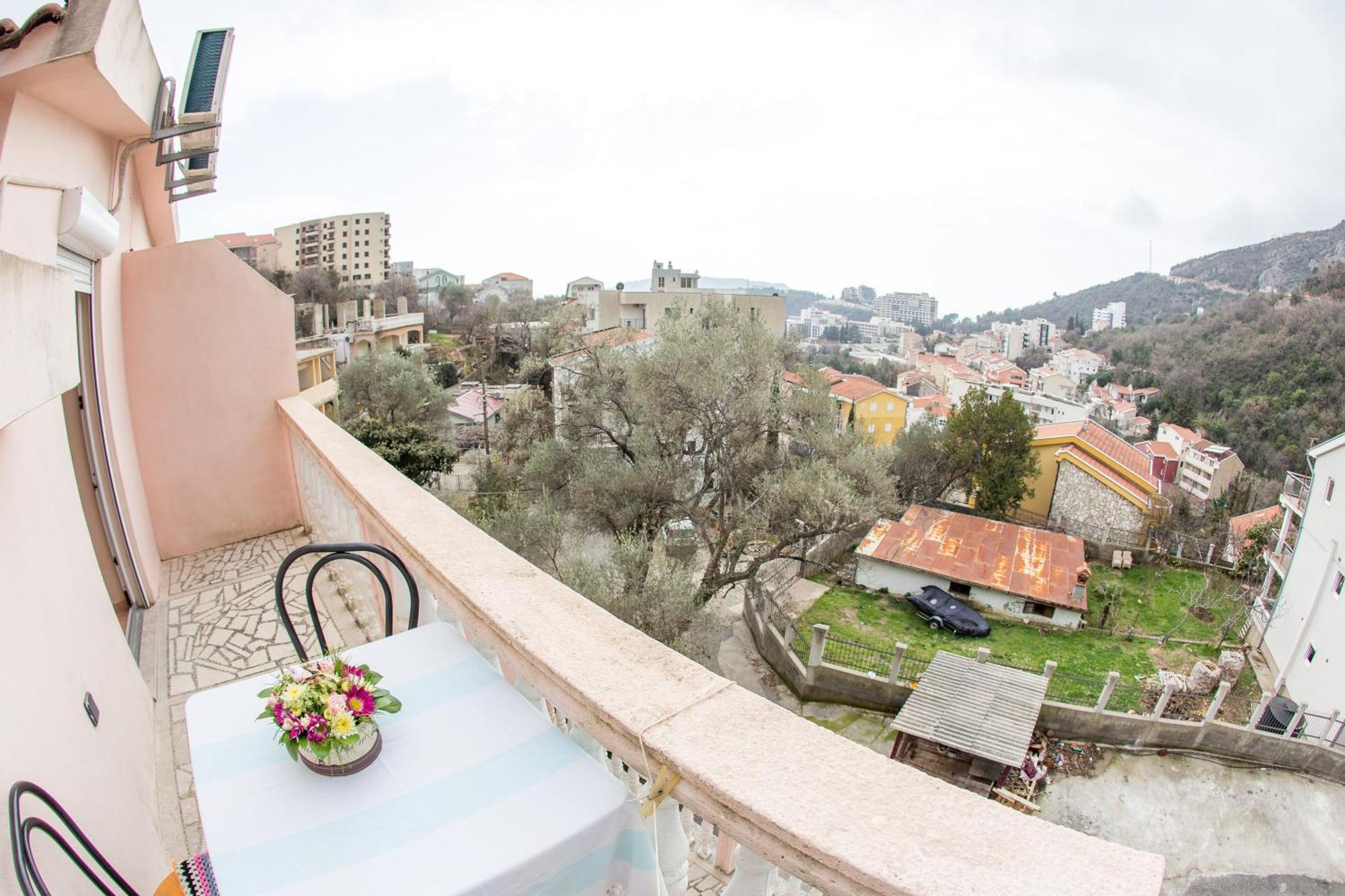 Guest House Almond Becici  Room photo