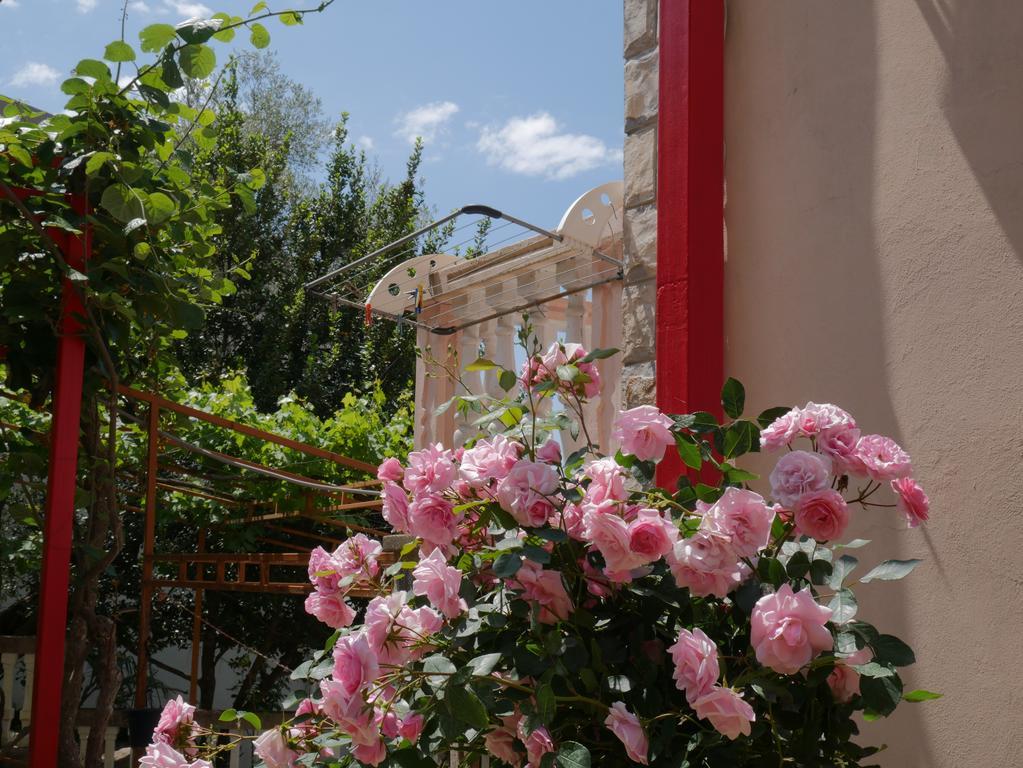 Guest House Almond Becici  Exterior photo